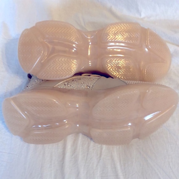 Steve Madden’s Maxima BRAND NEW!!   Originally $100. Read for more sizes - Picture 8 of 8